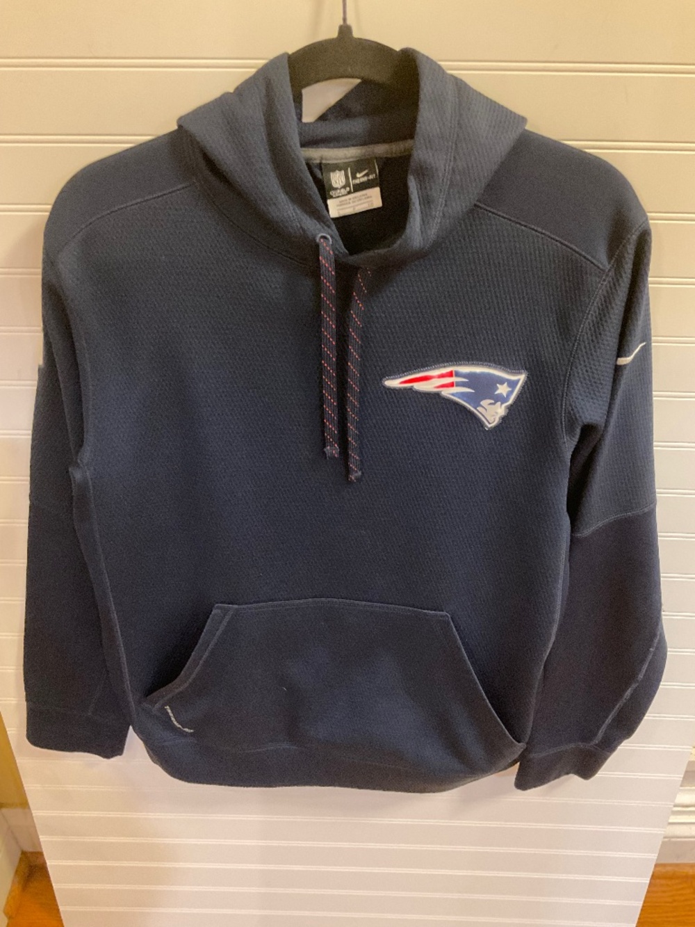 NIke NFL New England Patriots Therma-FIT Hoodie Men’s Small Navy Blue Pullover